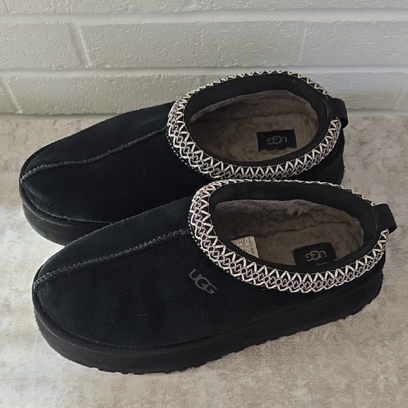 UGG Shoes - UGG Women's Tazz Slip-On Platform Mule Slippers Black Color Suze 10
